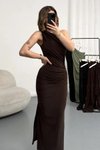 Kahverengi Uzun Tek Omuzlu Drape Detaylı Yırtmaçlı Elbise