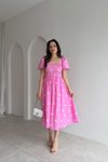 Pembe Papatya Desenli Midi Gipeli Kare Yaka Elbise