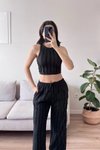Siyah Halter Yaka Crop Ters Dikiş Pantolonlu Takım
