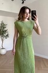 Yeşil Piliseli Midi Bel Detaylı Elbise
