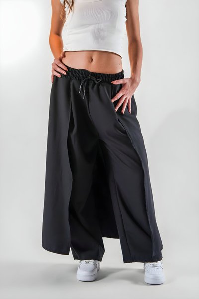 بنطلون واسع ساموراي أسود بستايل تنورة