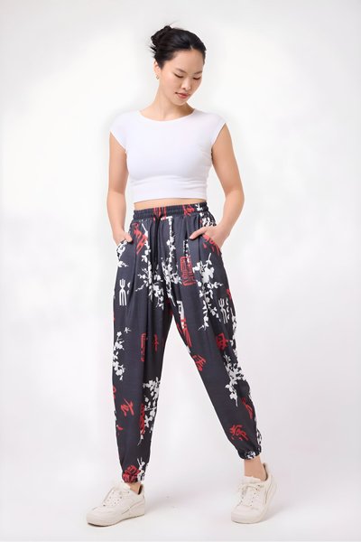 Sporty Shalwar Printed Crinkled Pants - Black