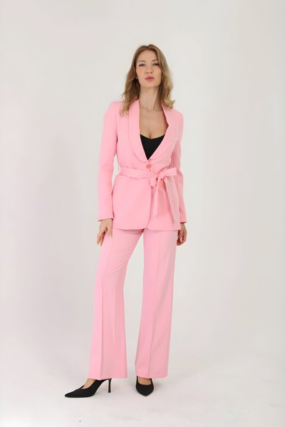 طقم قطعتين لون بودرة بحزام خصر