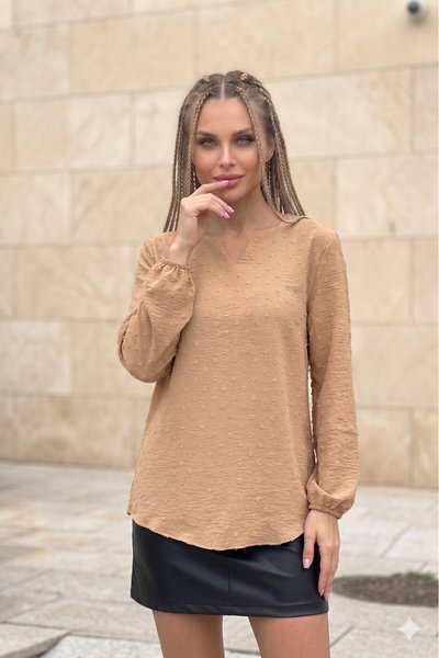 Taba Kahverengi Oval Kesim Ponponlu Yırtmaçlı Yaka Bluz