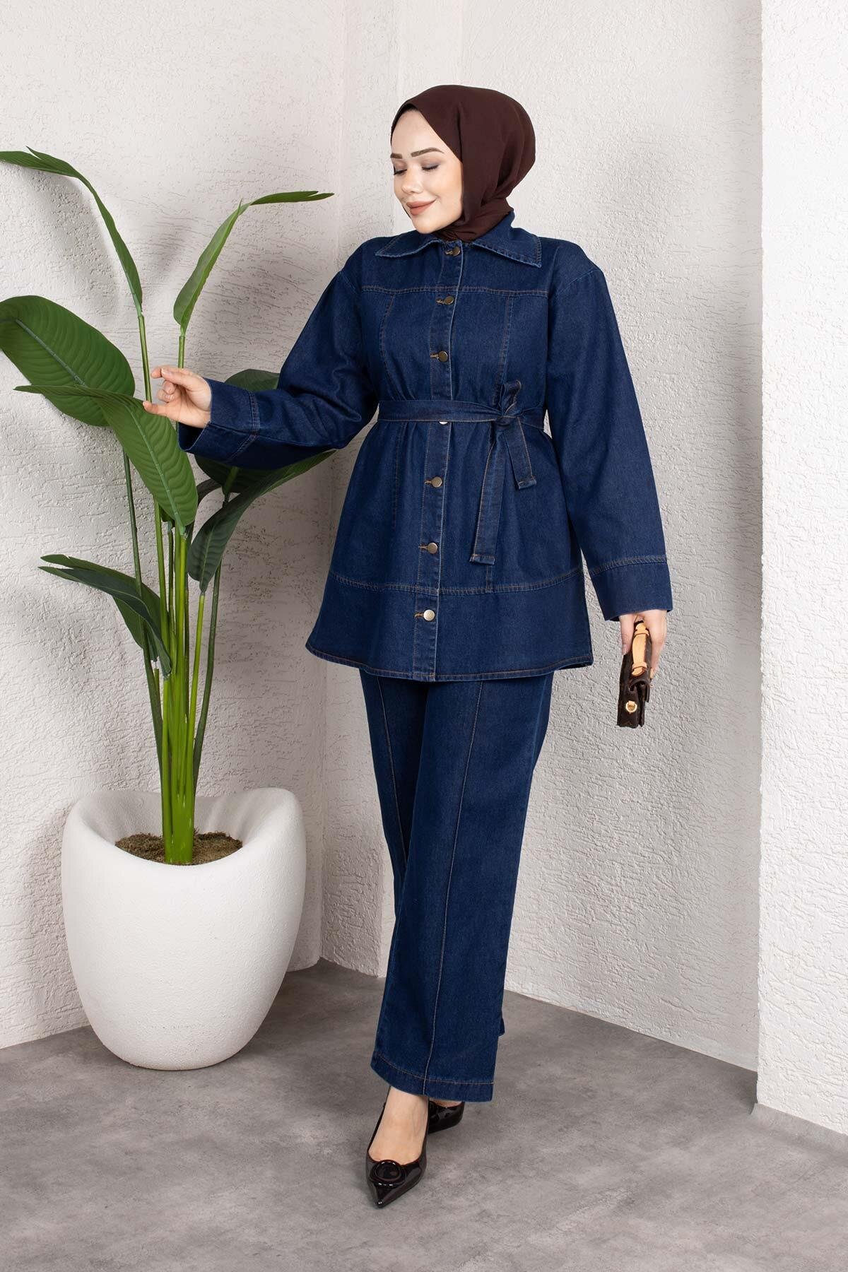 Koyu Mavi Denim Rahat Kesim Kuşaklı Düğmeli Tesettür Takım - Misskayle