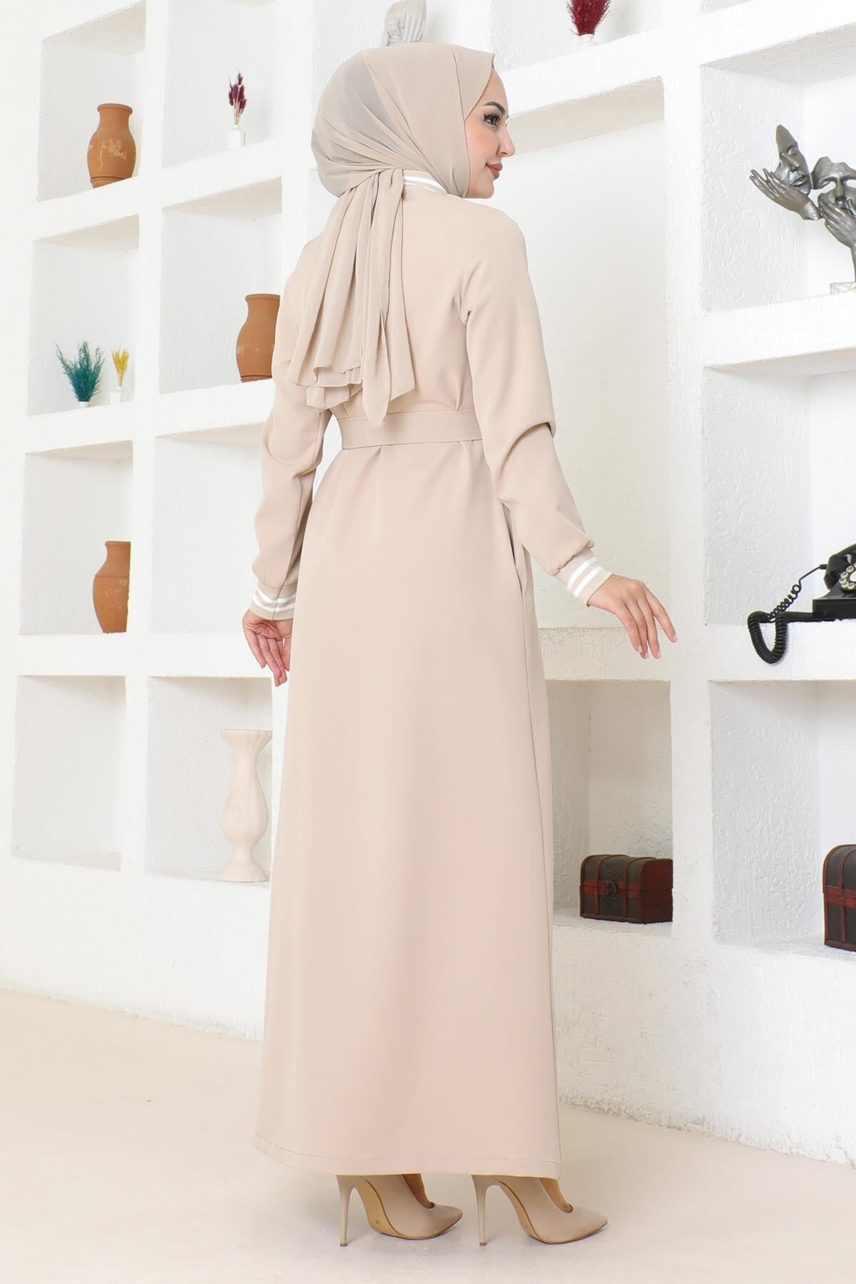 Ribbed Hidden Button Abaya - Beige - Modamihram
