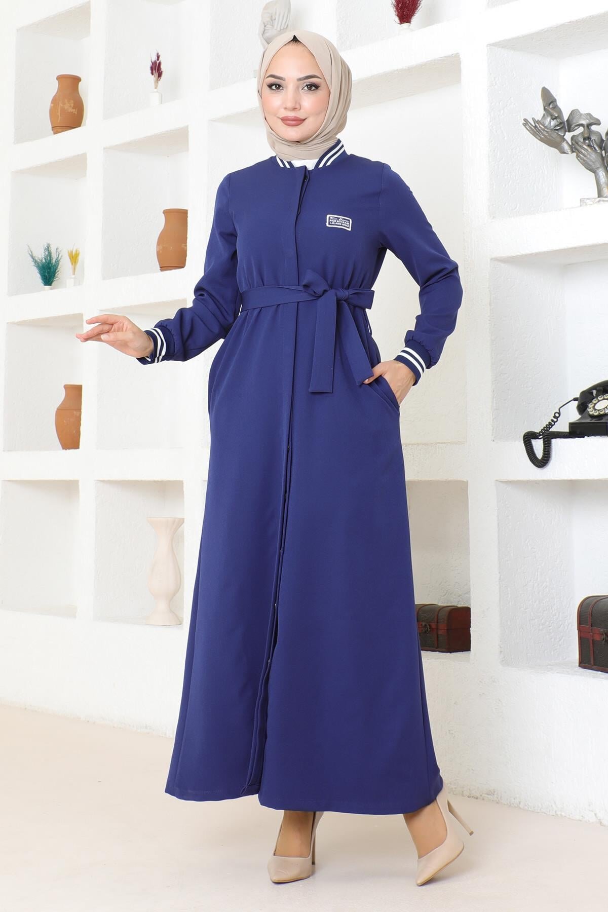 Ribbed Hidden-Button Abaya - Indigo - Modamihram