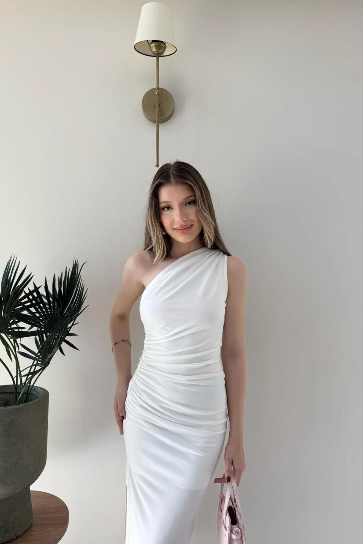 Beyaz Midi Tek Omuzlu Drape Detaylı Elbise - MOZENA