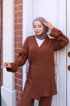 Kahverengi Kimono Bağlama Detaylı Tesettür Takım